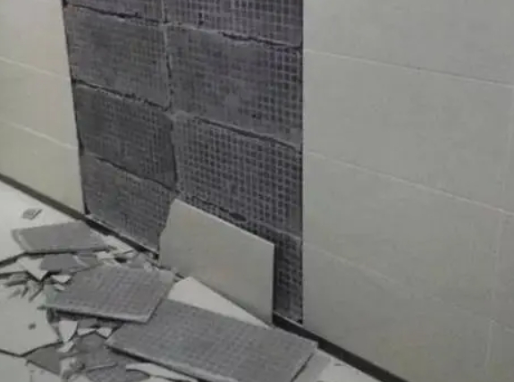 陈巴尔虎瓷砖空鼓维修公司分享下陈巴尔虎墙砖松动维修的知识